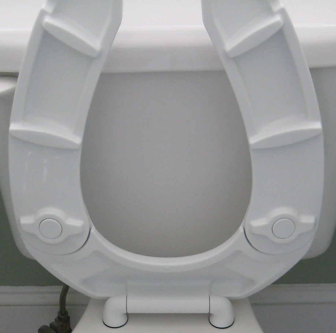 Simple, yet Ingenious Adjustable Advantage Toilet Seat Redesign Creates